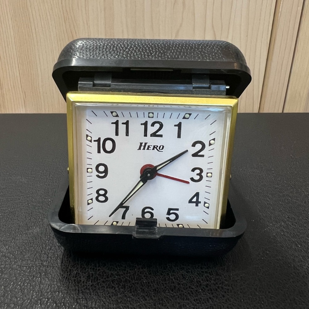 Hero Travel Clock - Picture 6 of 14